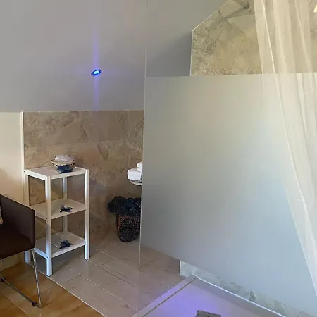 Fuentes بيت ضيافة