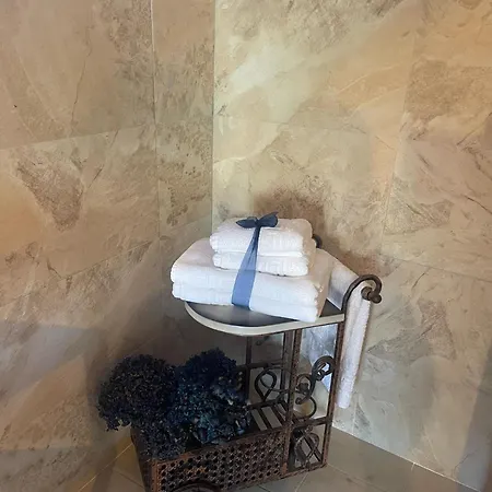 Fuentes بيت ضيافة